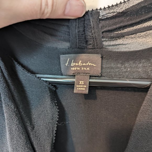 Aritzia Babaton 100% Silk Sleeveless Blouse - Black - Picture 7 of 8